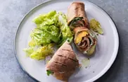 Clean Eating: Gegrillte Wraps mit Lachs und Avocado