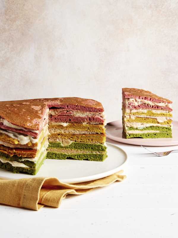 Zuckerfrei_Regenbogen-Pancake-Torte