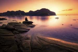 Meditation-vor-Sonnenuntergang