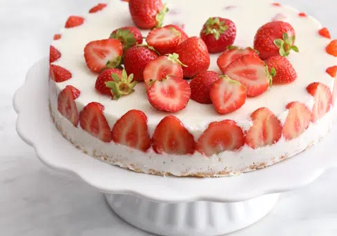 Erdbeeren_Erdbeer-Joghurt-Torte_Von-Oma_7222_Rezept